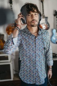 camisa estampada hombre hexagono