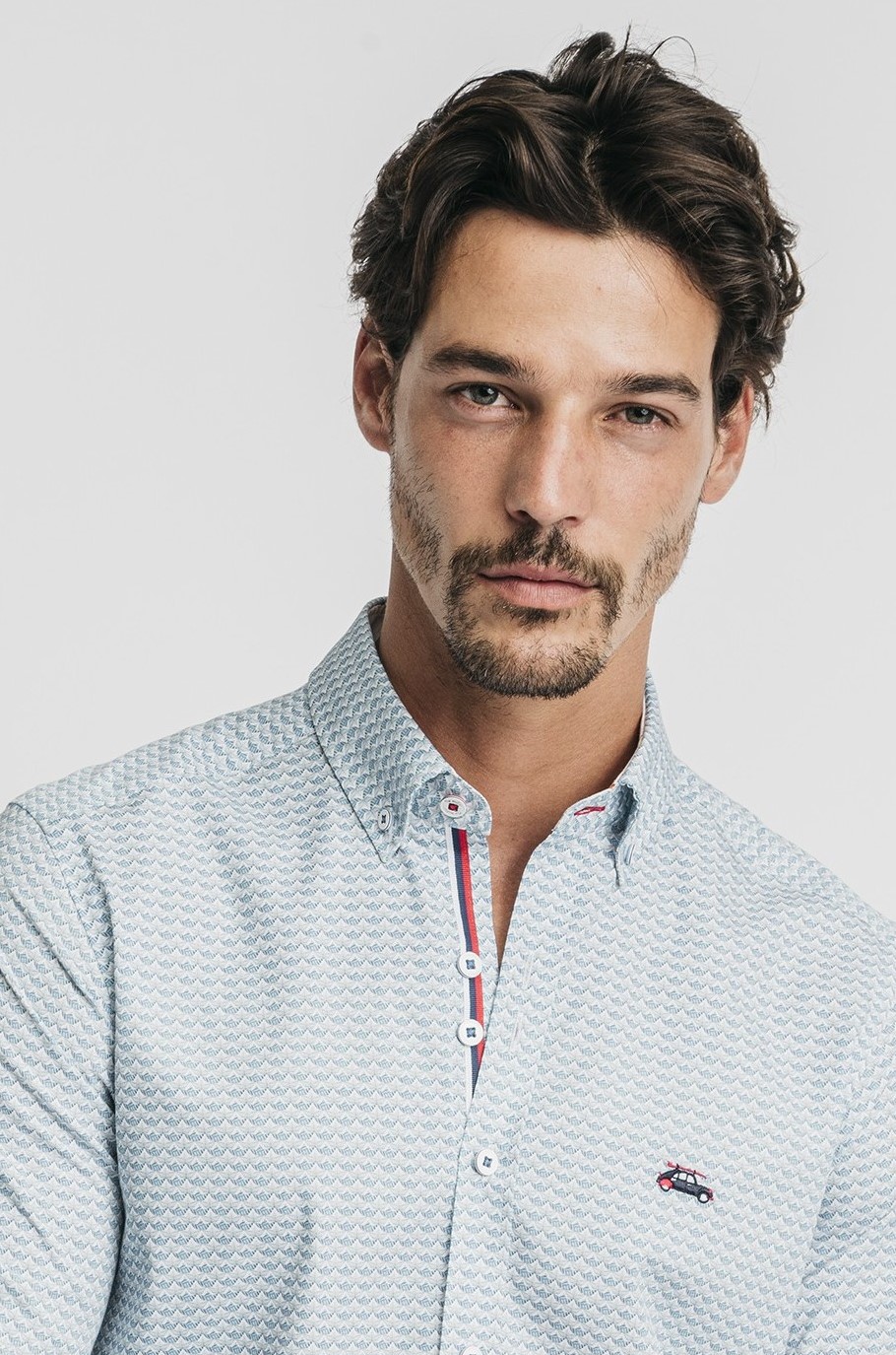 camisa estampada barcos de papel