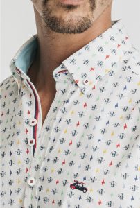 camisa hombre estampada calaveras