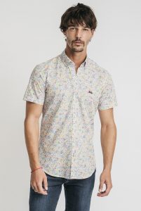 camisa estampada sillas