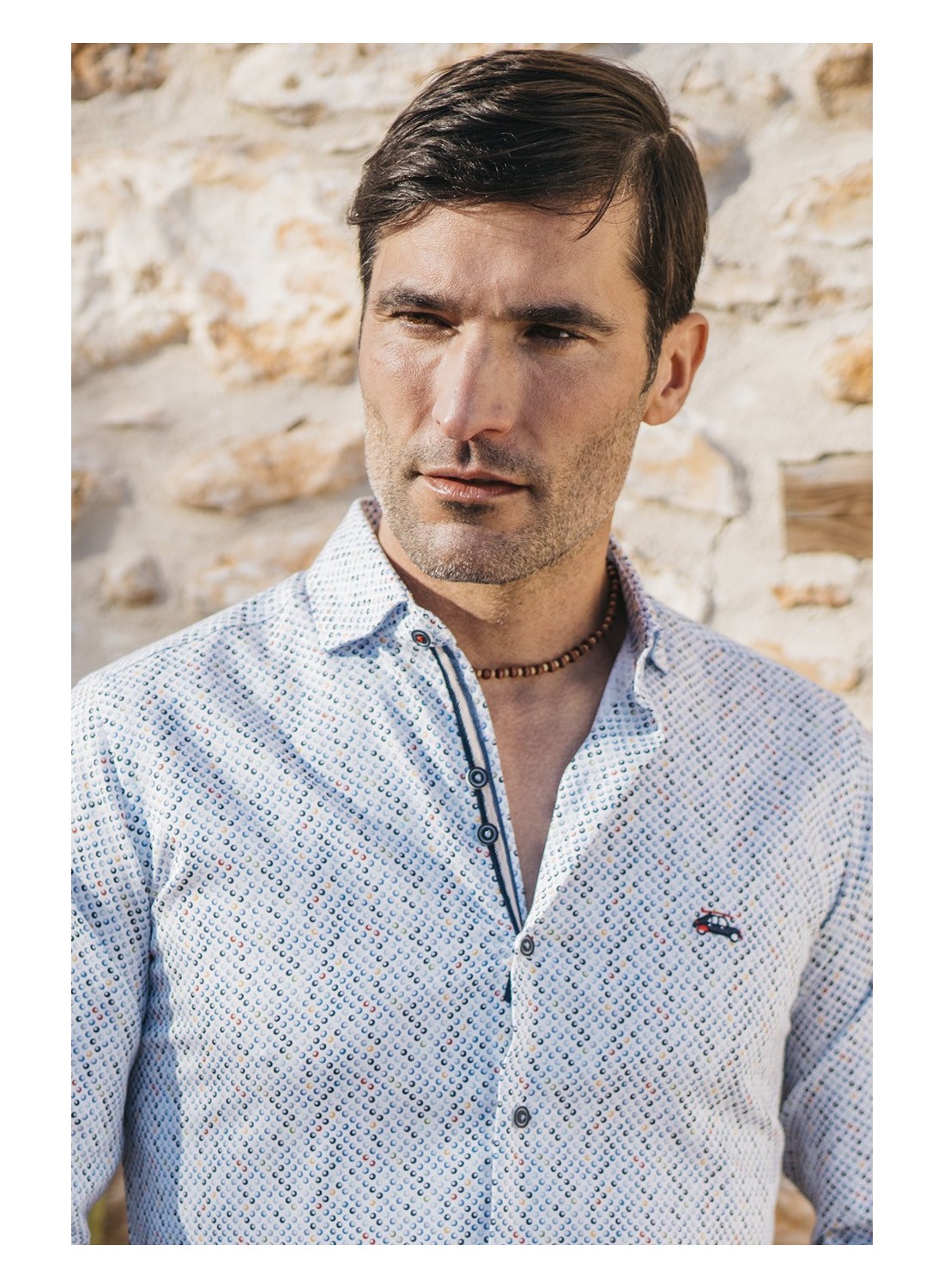 Camisa hombre con bolas de billar