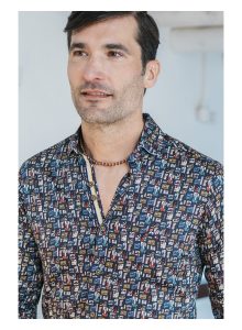 camisa hombre con comics azulada