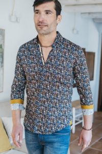 camisa de hombre de comic azulada