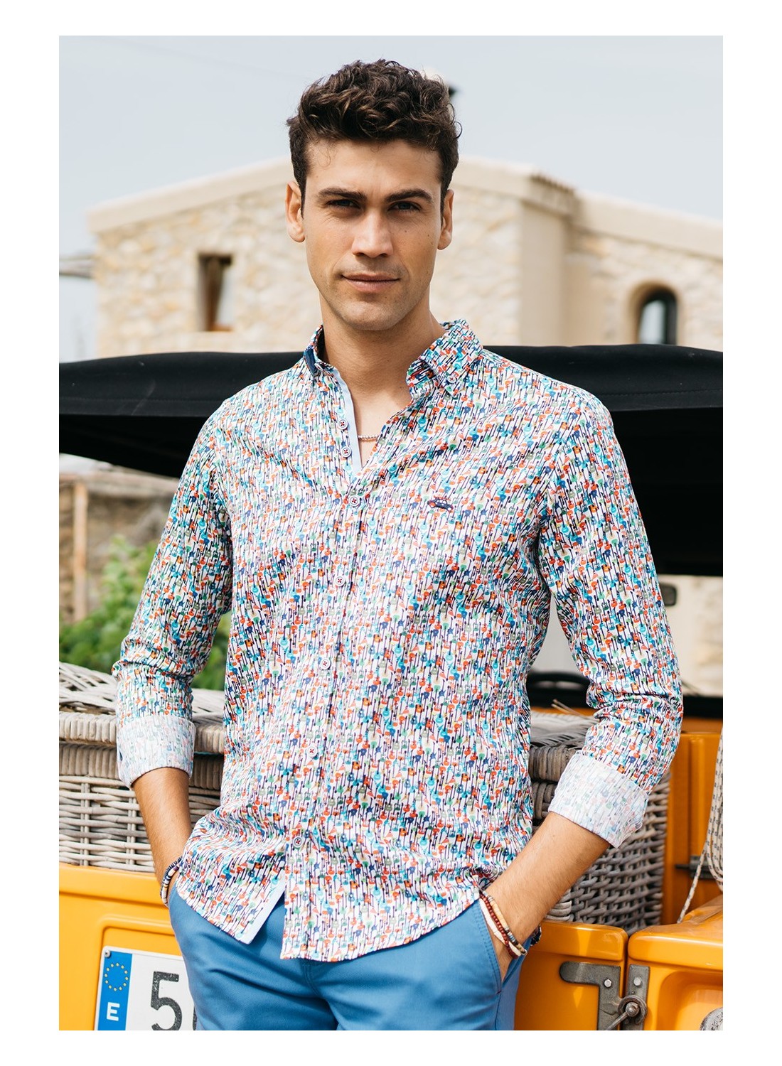 camisa estampada hombre