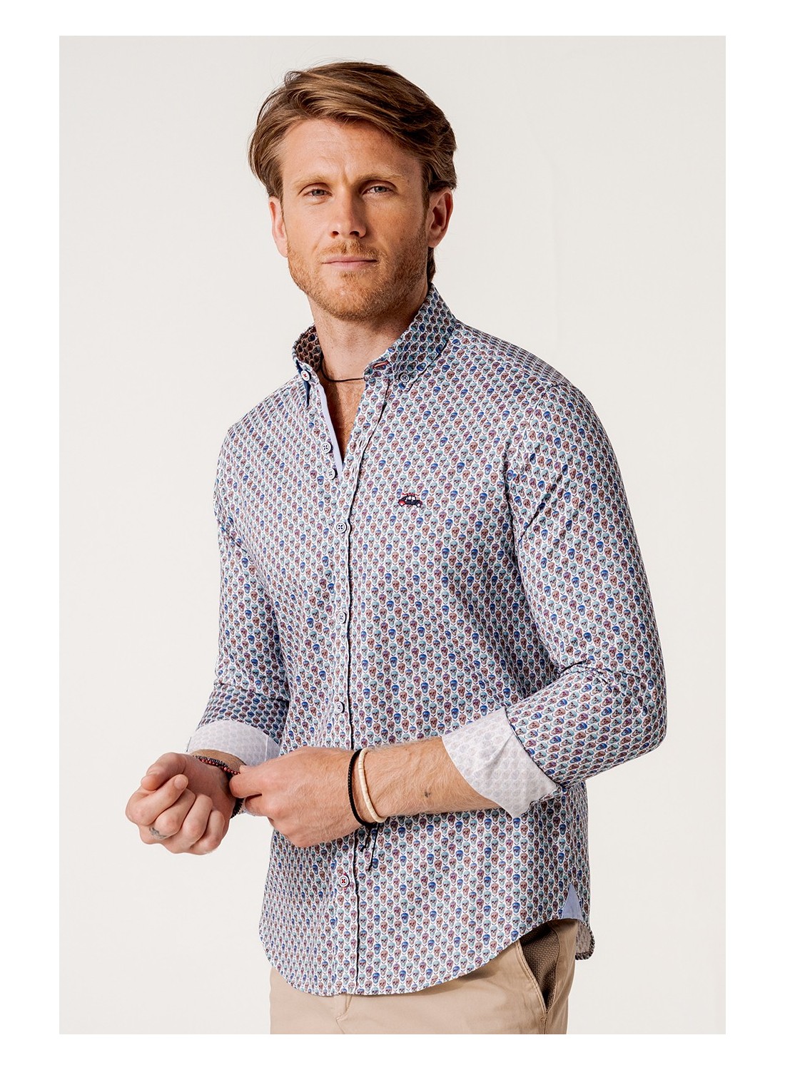 Camisa calaveras multicolor regular fit