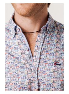 Camisa estampada regular fit gafas multicolor