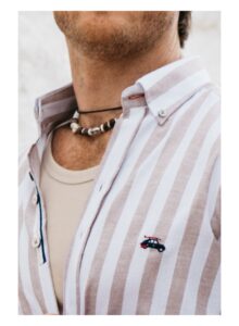 Camisa hombre regular fit rayas marrones