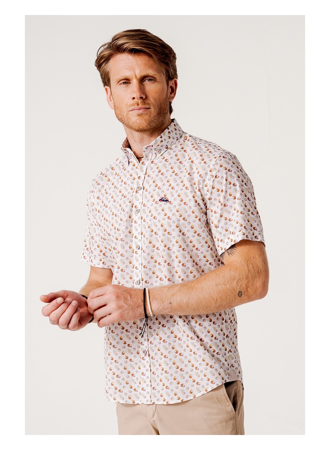 Camisa manga corta slim fit bebida coco