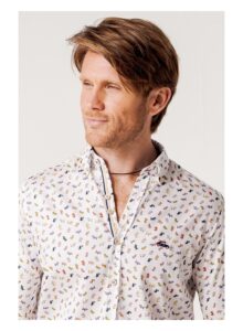 Camisa regular fit mini perros multicolor