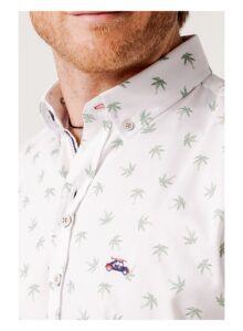 Camisa regular fit palmeras verdes