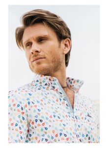 Camisa regular fit raquetas pádel multicolor