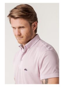 Polo jacquard textura manga corta color malva